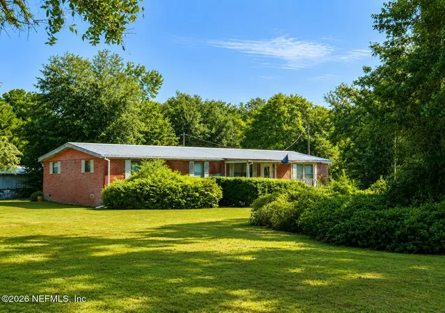 Photo 1 of Manufactured home for sale at 102 Goldenrod Ln, Palatka, FL 32177 | MLS# 2160833 | Listing updated on 2026-09-02