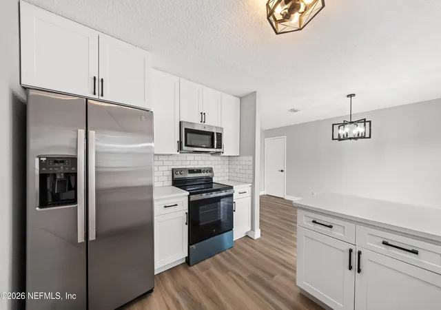 Photo 4 of Sale Pending at 11620 Starfish Ave, Jacksonville, FL 32246 | MLS# 2160951 | Listing updated on 2026-10-08