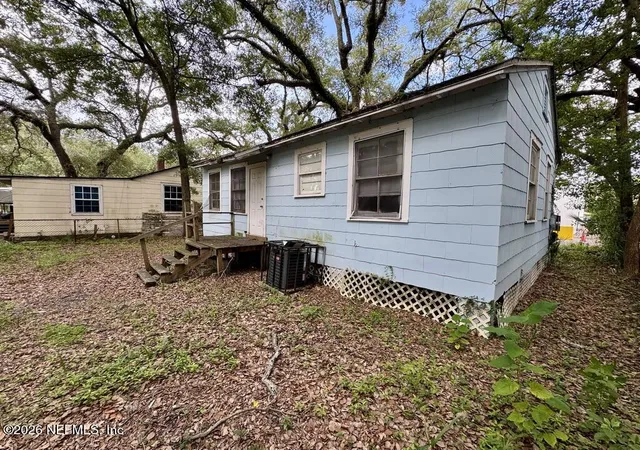 Photo 3 of Sale Pending at 2068 Blair St, Jacksonville, FL 32206 | MLS# 2160851 | Listing updated on 2026-09-08