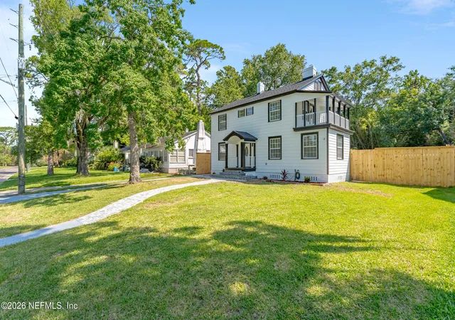 Photo 3 of Single family home for sale at 2329 Belote Pl, Jacksonville, FL 32207 | MLS# 2161061 | Listing updated on 2026-09-16