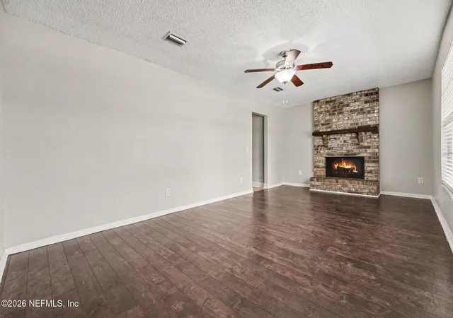 Photo 3 of Single family home for sale at 1741 Laura Ann Ln, Orange Park, FL 32073 | MLS# 2160996 | Listing updated on 2026-08-20