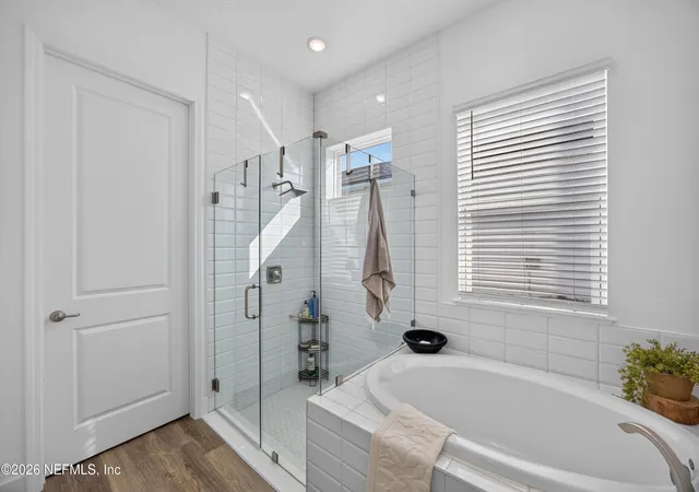 Photo 3 of Single family home for sale at 129 Amberwood Dr, Saint Augustine, FL 32092 | MLS# 2160978 | Listing updated on 2026-09-27