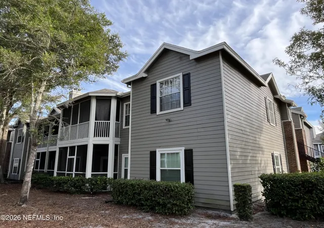Photo 3 of Condo for sale at 10000 Gate Pkwy N #622, Jacksonville, FL 32246 | MLS# 2161023 | Listing updated on 2026-09-01
