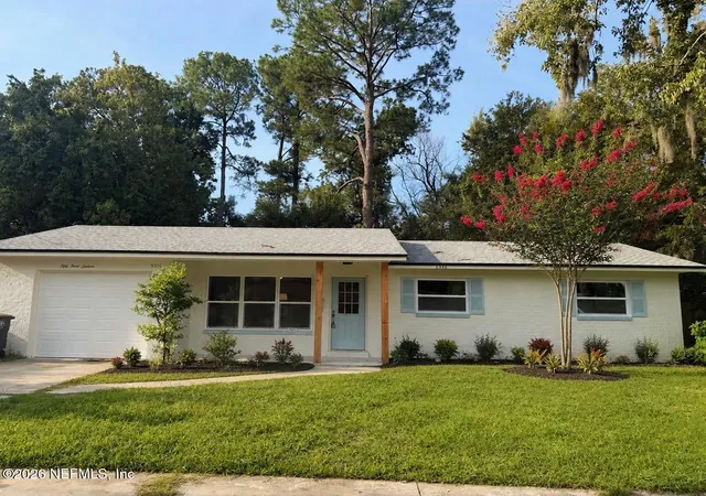 2nd image of 5316 Robert Scott Dr S Dr S, Jacksonville, FL 32207 | MLS# 2161096