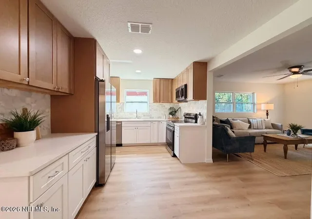 3rd image of 5316 Robert Scott Dr S Dr S, Jacksonville, FL 32207 | MLS# 2161096