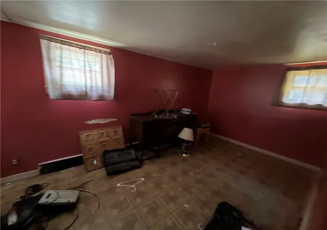 Photo 5 of Sale Pending at 6 Pomander, East Rochester, NY 14445 | MLS# R1699880 | Listing updated on 2026-08-19