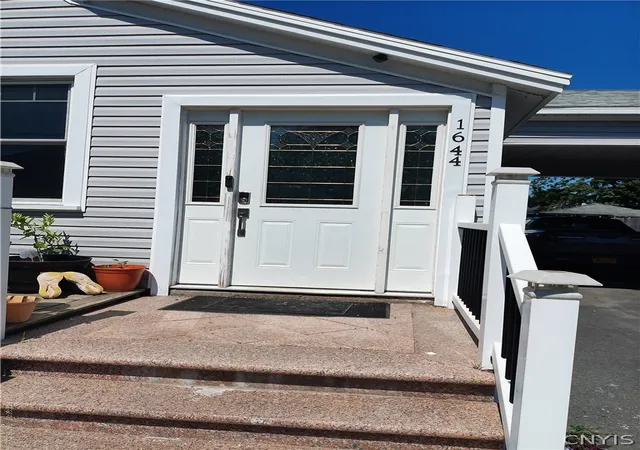 2nd image of 1644 Miller St, Utica, NY 13501 | MLS# S1703437