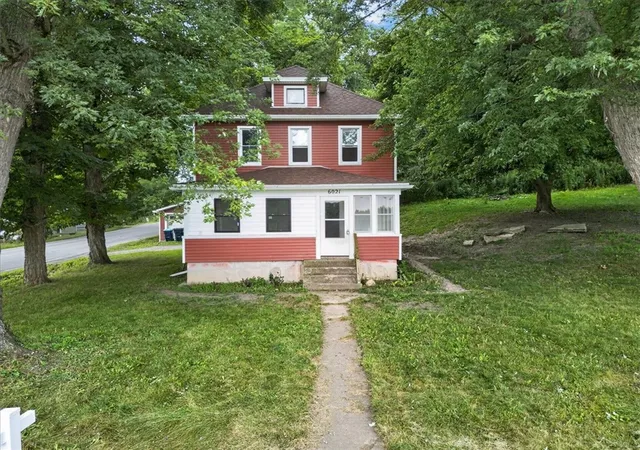 1st image of 6021 Whitings Corners Rd, Newark, NY 14513 | MLS# R1701008