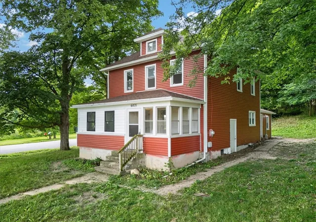 2nd image of 6021 Whitings Corners Rd, Newark, NY 14513 | MLS# R1701008