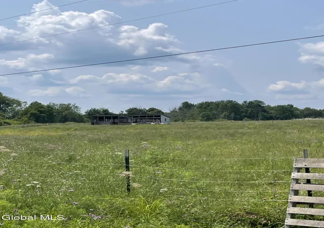 Photo 3 of Single family home for sale at 281 Burtonville Rd, Fultonville, NY 12072 | MLS# 202623079 | Listing updated on 2026-08-01