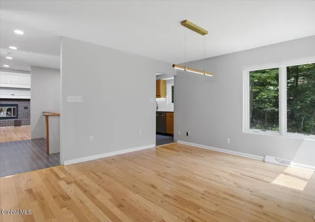 Photo 4 of Sale Pending at 5 Newell Ct, Albany, NY 12204 | MLS# 202622782 | Listing updated on 2026-07-31