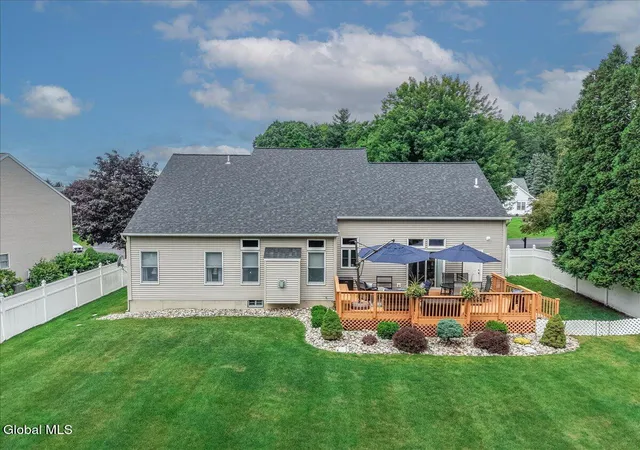 Photo 4 of Sale Pending at 13 Bergen Woods Dr, Colonie, NY 12047 | MLS# 202623132 | Listing updated on 2026-09-18