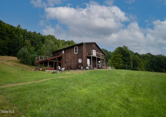 Photo 4 of Sale Pending at 4143 Ny 7, Hoosick Falls, NY 12090 | MLS# 202624385 | Listing updated on 2026-09-24