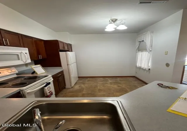 Photo 4 of Condo for sale at 4004 S Foxwood Dr #S, Clifton Park, NY 12065 | MLS# 202615251 | Listing updated on 2026-08-31