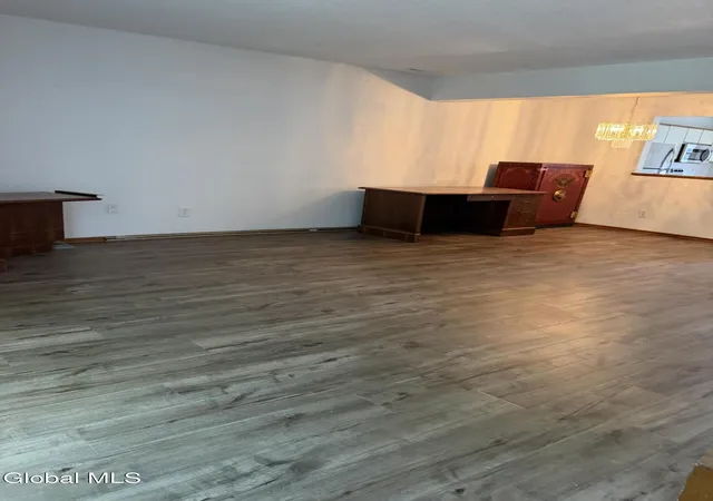 Photo 4 of Townhouse for sale at 10 Bennington Way, Halfmoon, NY 12065 | MLS# 202616408 | Listing updated on 2026-07-23