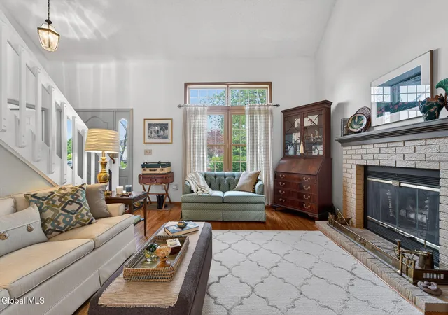 Photo 3 of Sale Pending at 31 Capitol Pl, Rensselaer, NY 12144 | MLS# 202622325 | Listing updated on 2026-07-27