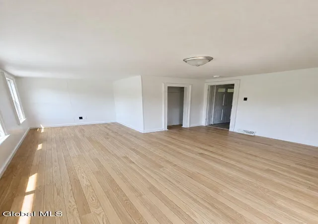 22nd image of 623 Nott St, Schenectady, NY 12308 | MLS# 202622290