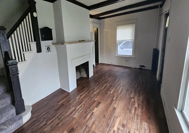 3rd image of 1667 Eastern Pkwy, Schenectady, NY 12309 | MLS# 202622298