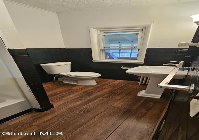 5th image of 1667 Eastern Pkwy, Schenectady, NY 12309 | MLS# 202622298