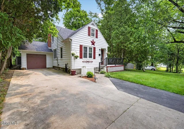 1st image of 24 Edmel Rd, Schenectady, NY 12302 | MLS# 202621838