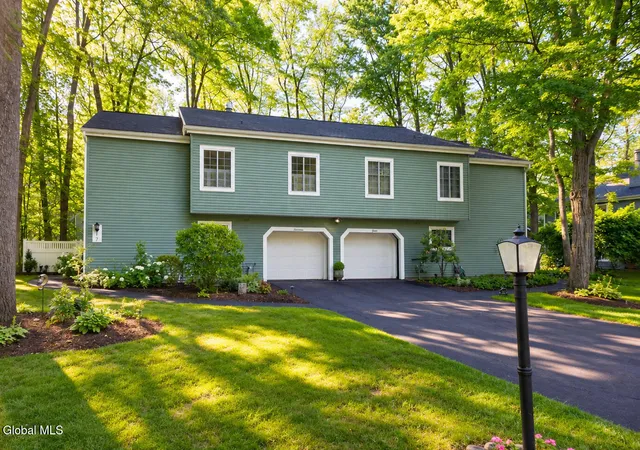 2nd image of 17 Spruce Ct, Delmar, NY 12054 | MLS# 202621957