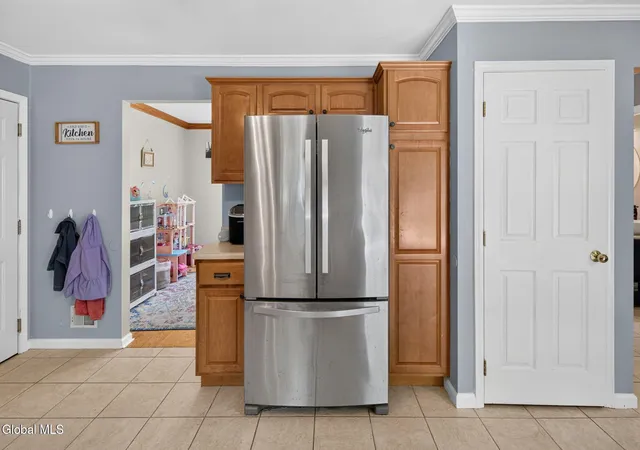 Photo 4 of Single family home for sale at 1631 Midstate Ln, Castleton On Hudson, NY 12033 | MLS# 202621873 | Listing updated on 2026-09-10