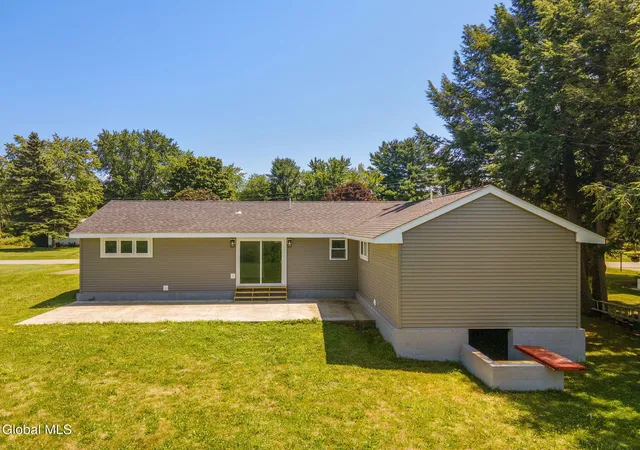 Photo 4 of Sale Pending at 17 Walter Rd, Troy, NY 12180 | MLS# 202623378 | Listing updated on 2026-09-10