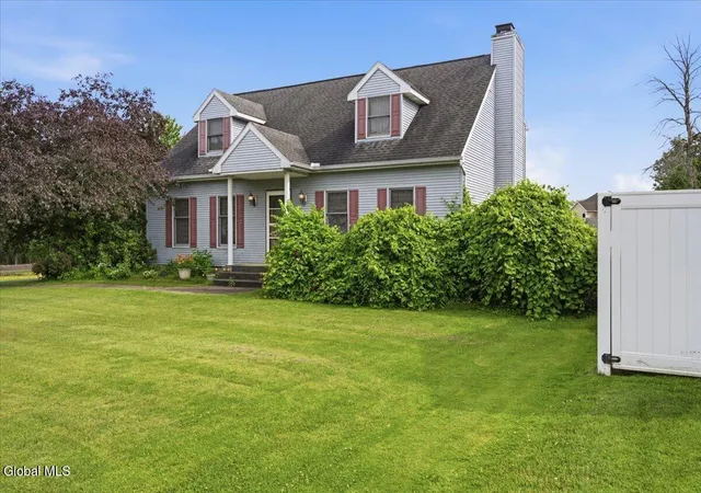 4th image of 52 Haswell Rd, Watervliet, NY 12189 | MLS# 202623333