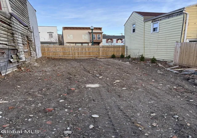 Photo 3 of Sale Pending at 487 5th Avenue, Troy, NY 12182 | MLS# 202622176 | Listing updated on 2026-08-10