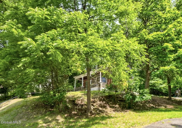 Photo 3 of Sale Pending at 17 Northampton Rd, Amsterdam, NY 12010 | MLS# 202623319 | Listing updated on 2026-08-13