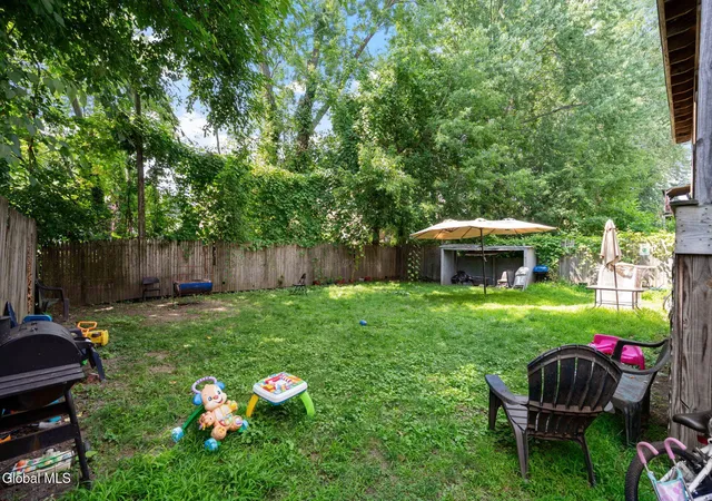 Listing Photo 4 - Condo for sale in building located at 3227-3229 7th Ave, Troy, NY 12180