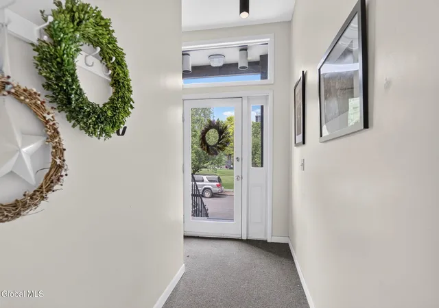 5th image of 252 Hudson Ave, Albany, NY 12210