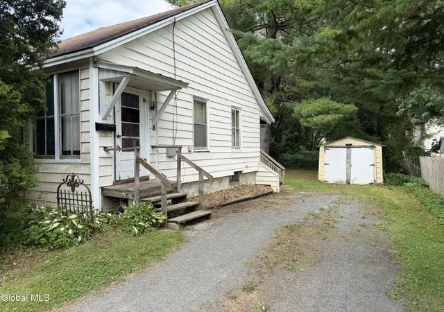 Photo 3 of Single family home for sale at 8 Mckinley Pl, Gloversville, NY 12078 | MLS# 202621032 | Listing updated on 2026-07-24