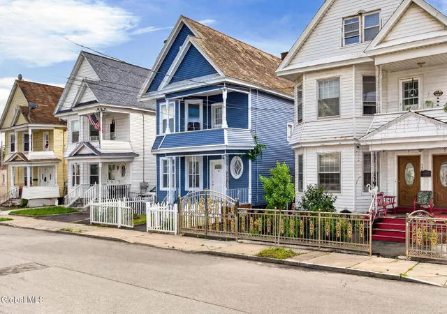 40th image of 928 Delamont Ave, Schenectady, NY 12307 | MLS# 202621909