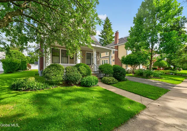 2nd image of 1129 Morningside Ave, Schenectady, NY 12309 | MLS# 202622138