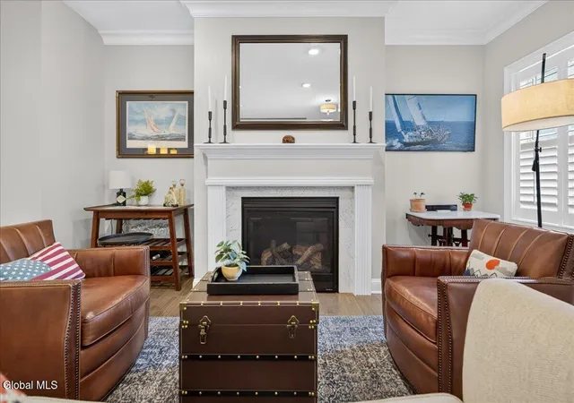 4th image of 37 White St, Saratoga Springs, NY 12866