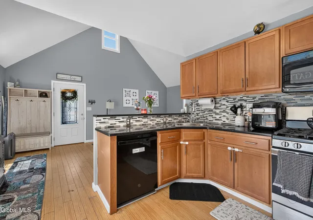 Photo 2 of Sale Pending at 170 Maple Ave, Ballston Spa, NY 12020 | MLS# 202621818 | Listing updated on 2026-09-10