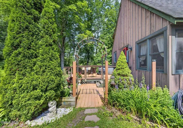 2nd image of 5137 Crooked St, Broadalbin, NY 12025 | MLS# 202622008