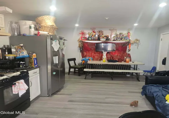 Photo 3 of Single family home for sale at 150 Clinton St, Albany, NY 12202 | MLS# 202621841 | Listing updated on 2026-08-06