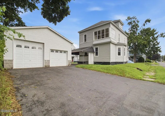 2nd image of 201 Root Ave, Schenectady, NY 12302 | MLS# 202623380