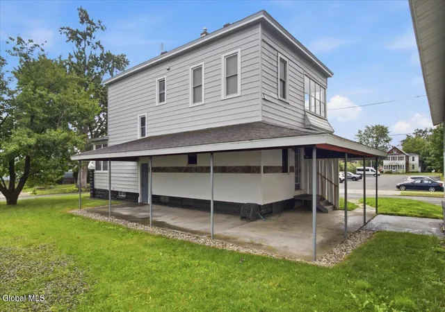 30th image of 201 Root Ave, Schenectady, NY 12302 | MLS# 202623380