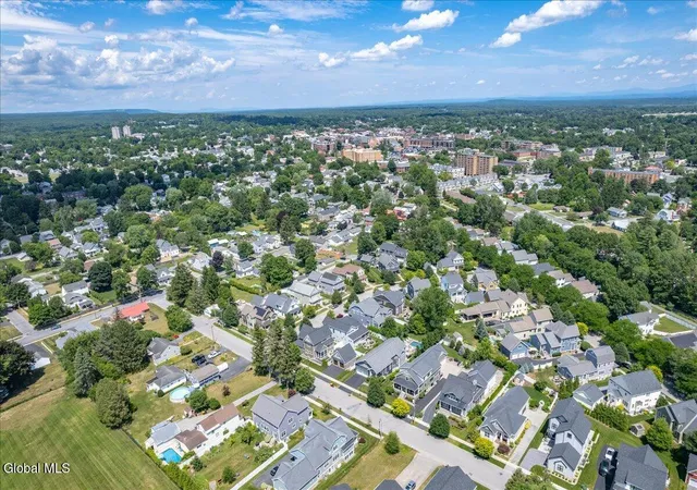 5th image of 34 Joseph St, Saratoga Springs, NY 12866 | MLS# 202622200