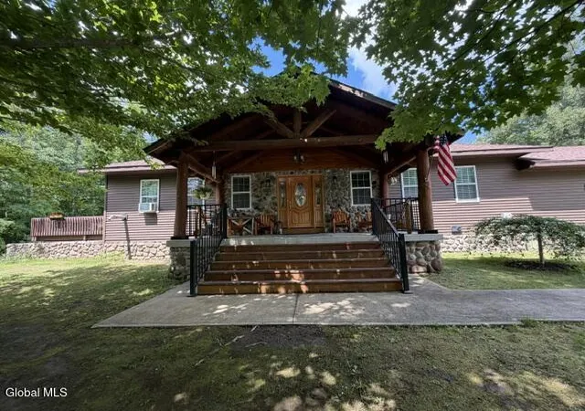 Photo 4 of Single family home for sale at 571 County Hwy 138, Broadalbin, NY 12025 | MLS# 202623278 | Listing updated on 2026-10-05