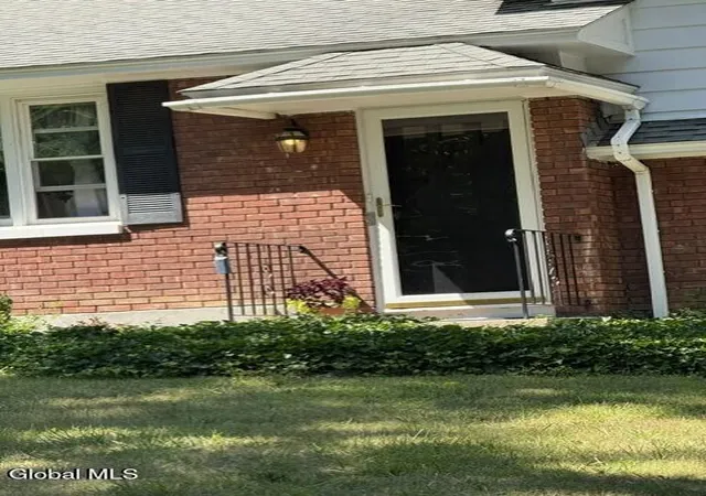 Photo 2 of Single family home for sale at 2455 Brookshire Dr, Schenectady, NY 12309 | MLS# 202621807 | Listing updated on 2026-09-11