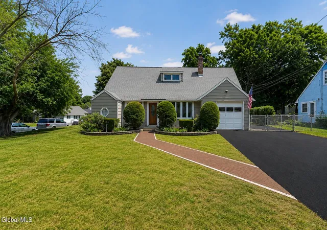 Photo 1 of Sale Pending at 5 Knob Hl Rd, Albany, NY 12211 | MLS# 202622788 | Listing updated on 2026-07-31