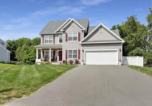 2nd image of 905 Ridgeview Cir, Castleton On Hudson, NY 12033 | MLS# 202621945