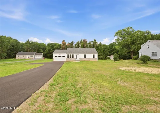 2nd image of 1707 Champagne Dr, Castleton On Hudson, NY 12033 | MLS# 202621805