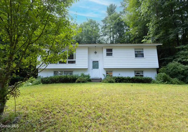 4th image of 20 Vetter Ave, Chestertown, NY 12817 | MLS# 202622090