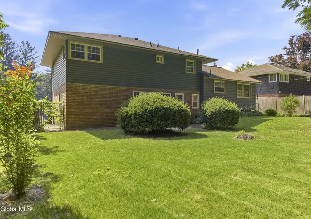 Photo 3 of Single family home for sale at 174 Ormond St, Albany, NY 12208 | MLS# 202622488 | Listing updated on 2026-08-04