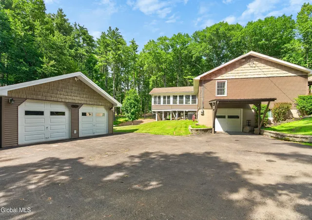 Photo 5 of Sale Pending at 415 Carter Brg Rd, Freehold, NY 12431 | MLS# 202621851 | Listing updated on 2026-07-22